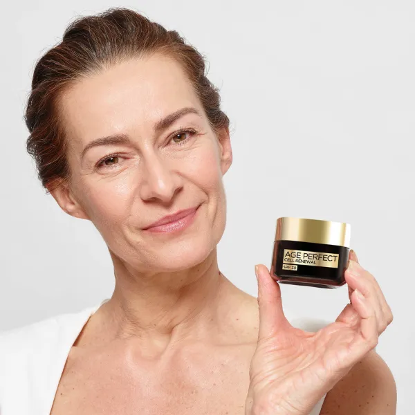 Age Perfect Cell Renewal Anti-Aging Day Cream SPF 30