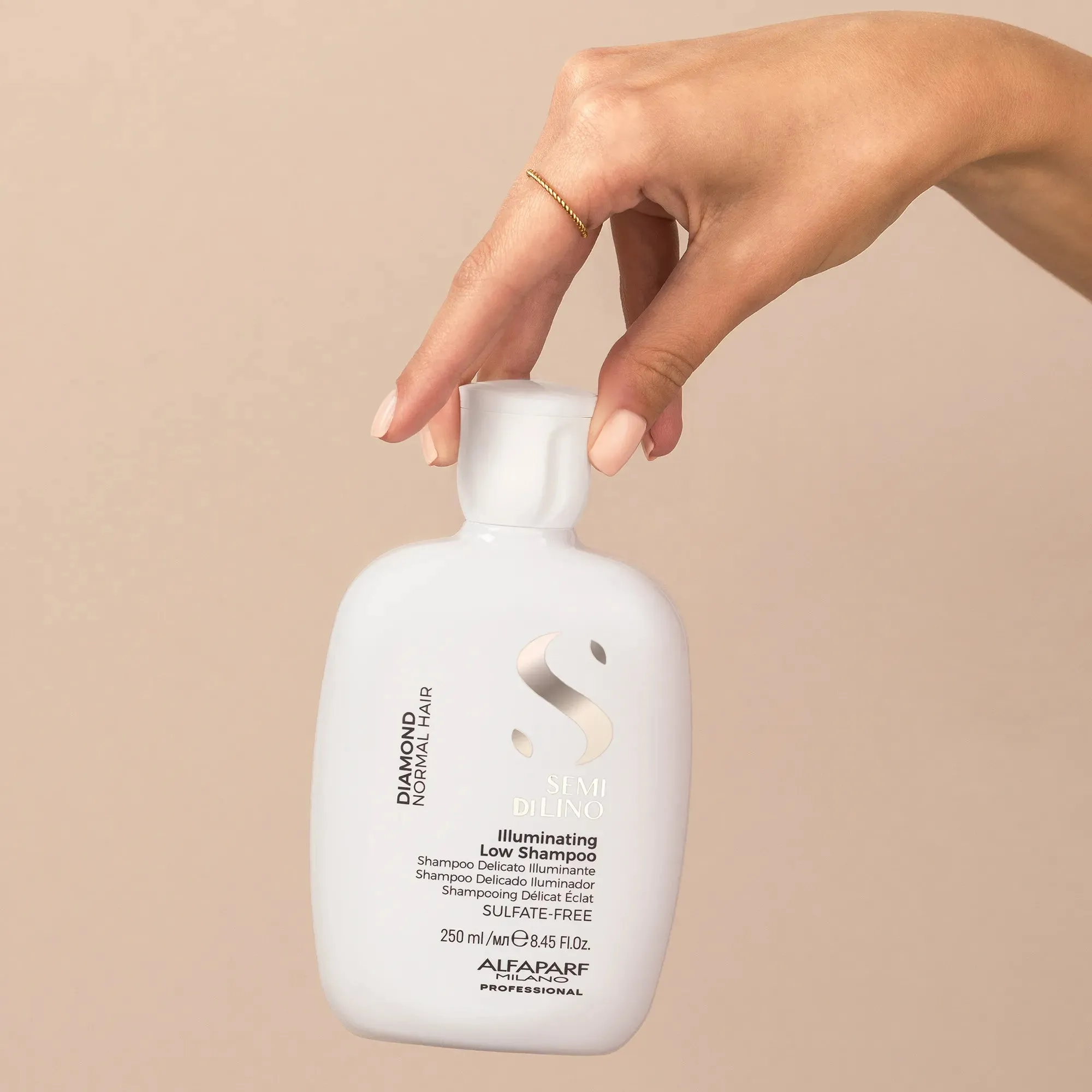 Alfaparf Semi Di Lino Diamond Illuminating Low Shampoo - 250ML
