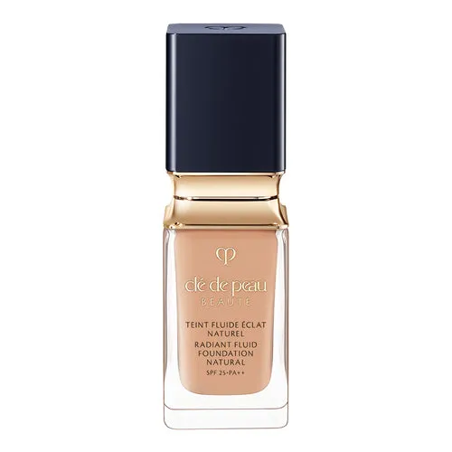 Cl??| de Peau Beaut??| Radiant Fluid Foundation Natural