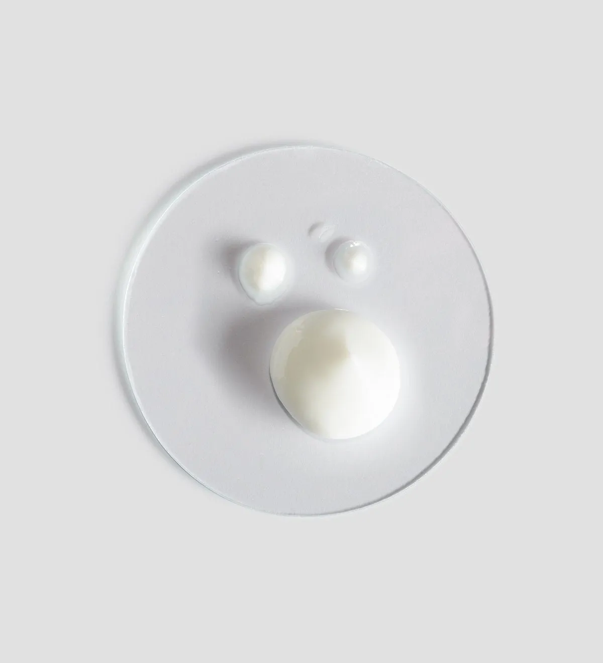 Essential Peeling | [ comfort zone ]