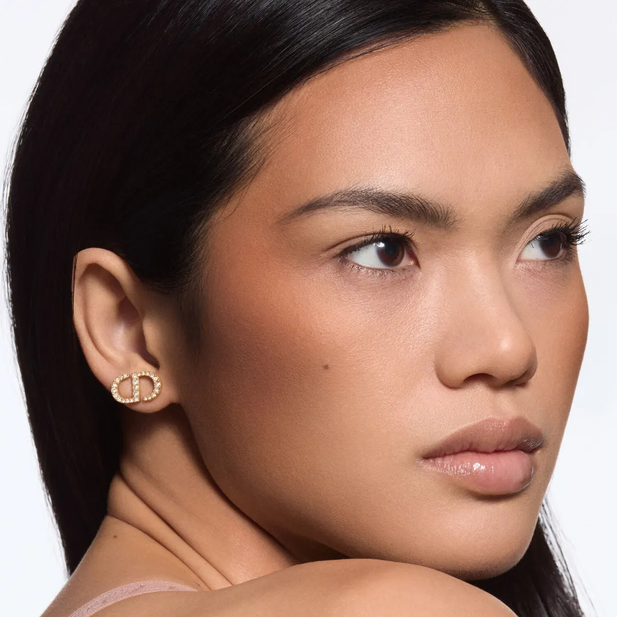 Forever Hydra Nude Foundation