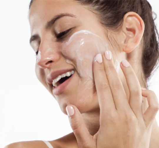 Mighty Brighty? Vitamin C   Chamomile Brightening Mask | Farmhouse Fresh