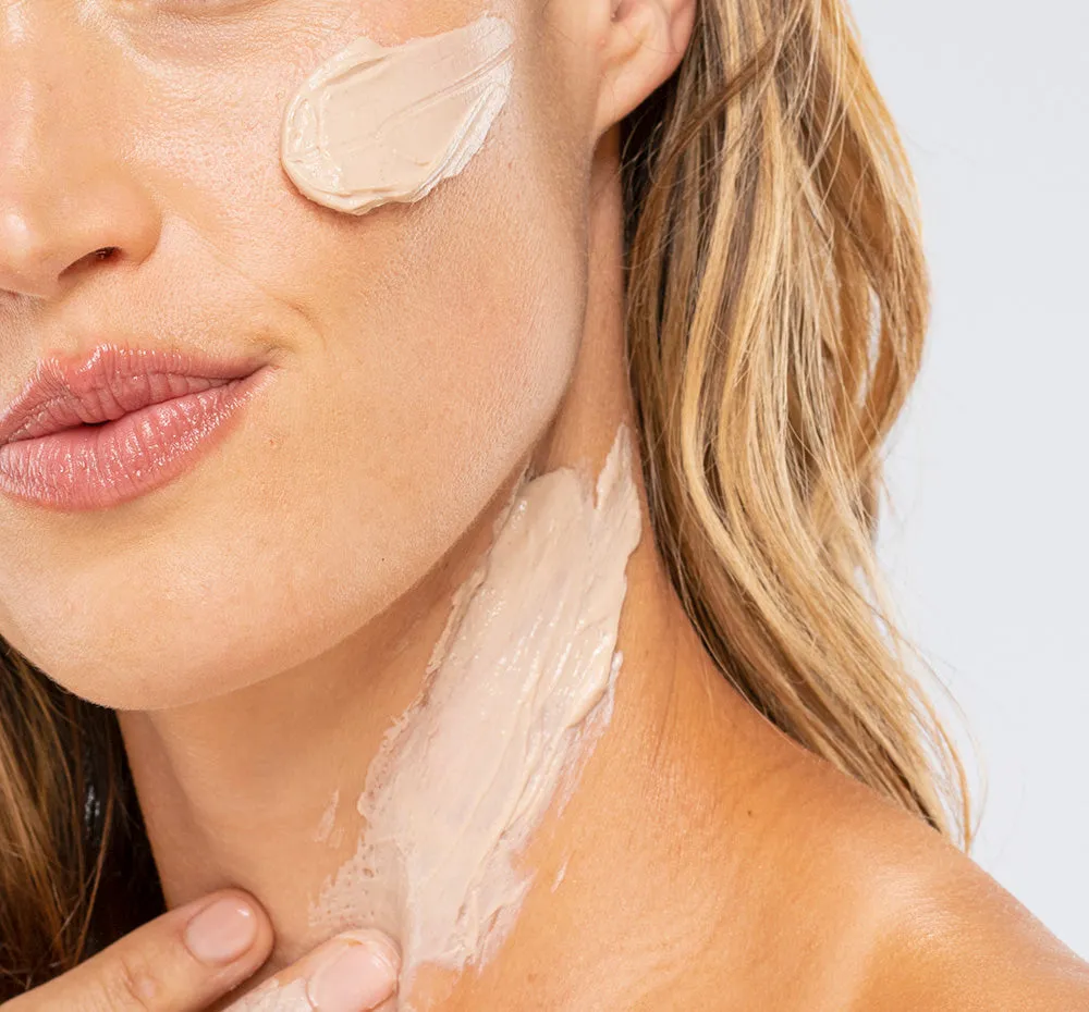 Mighty Tighty? Turmeric & Banana Tightening Mask | Farmhouse Fresh